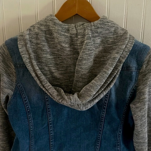 Jessica Simpson Hooded Jean Jacket sz Large - Picture 8 of 10